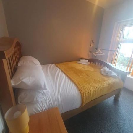 Guardian View Villa Abertillery Bagian luar foto