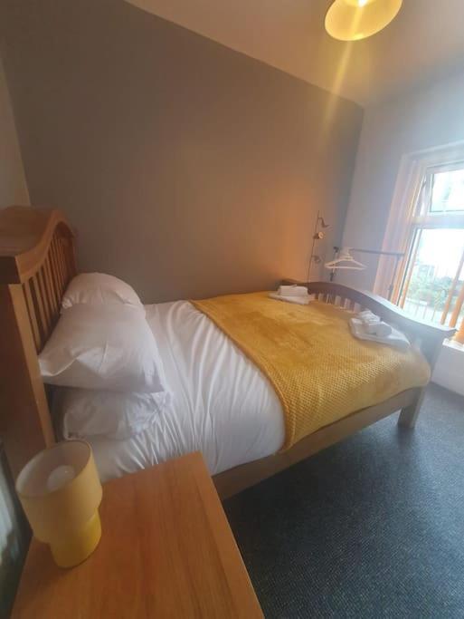 Guardian View Villa Abertillery Bagian luar foto