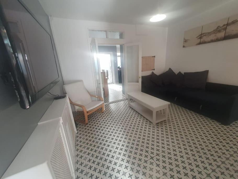 Guardian View Villa Abertillery Bagian luar foto